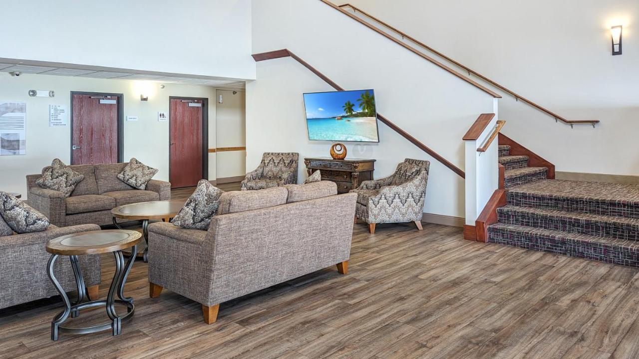 Estherville Hotel & Suites Exterior photo